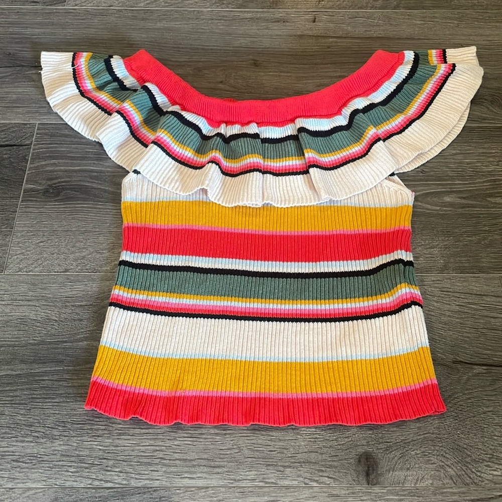 Billabong stripes top - off shoulder Super cute Versatile vacation cruise ready